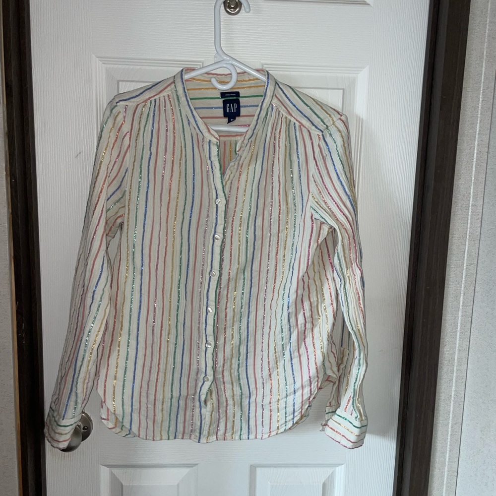 GAP Red and Blue Long Sleeve Button Down Blouse
